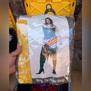 Amscan Pirate Beauty Costume in Black and Orange